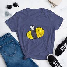 Load image into Gallery viewer, BEE GIRL- Women&#39;s t-shirt FIT