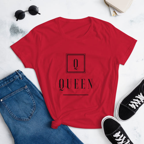 QUEEN (BLACK LETTERS)- Women's t-shirt FIT