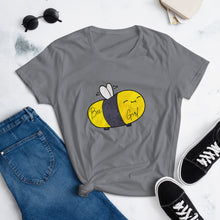 Load image into Gallery viewer, BEE GIRL- Women&#39;s t-shirt FIT